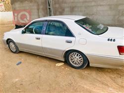 تۆیۆتا کراون